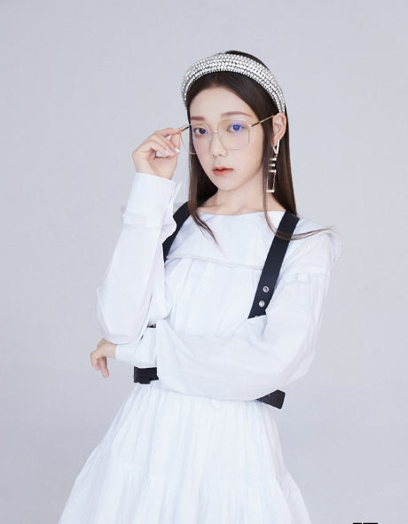 硬糖少女303后续资源,希林拥有单独广告拍摄,鹅的安排