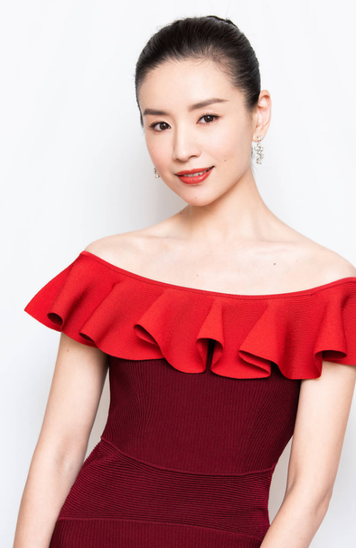 董洁高清壁纸:优雅知性,性感迷人