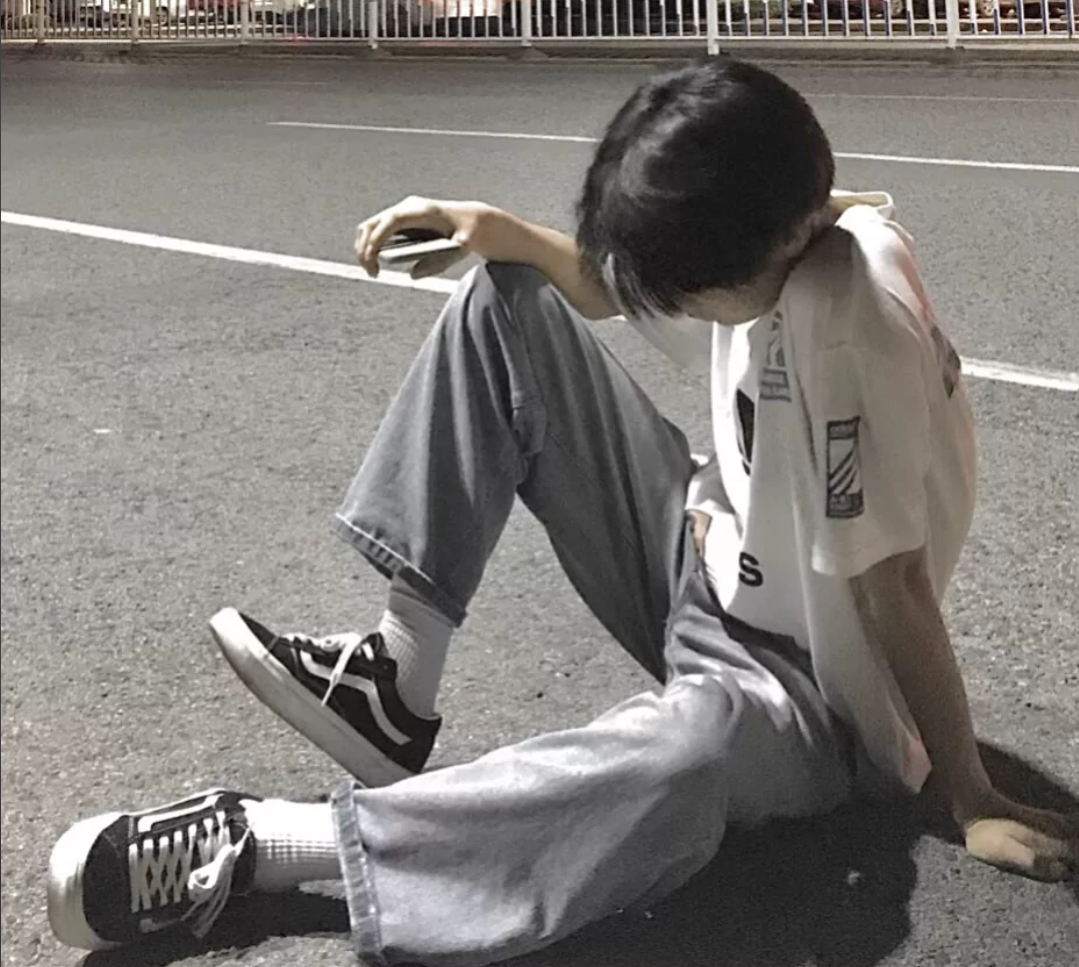 微丧男头·文案:合适比喜欢重要,喜欢也抵不过新鲜感