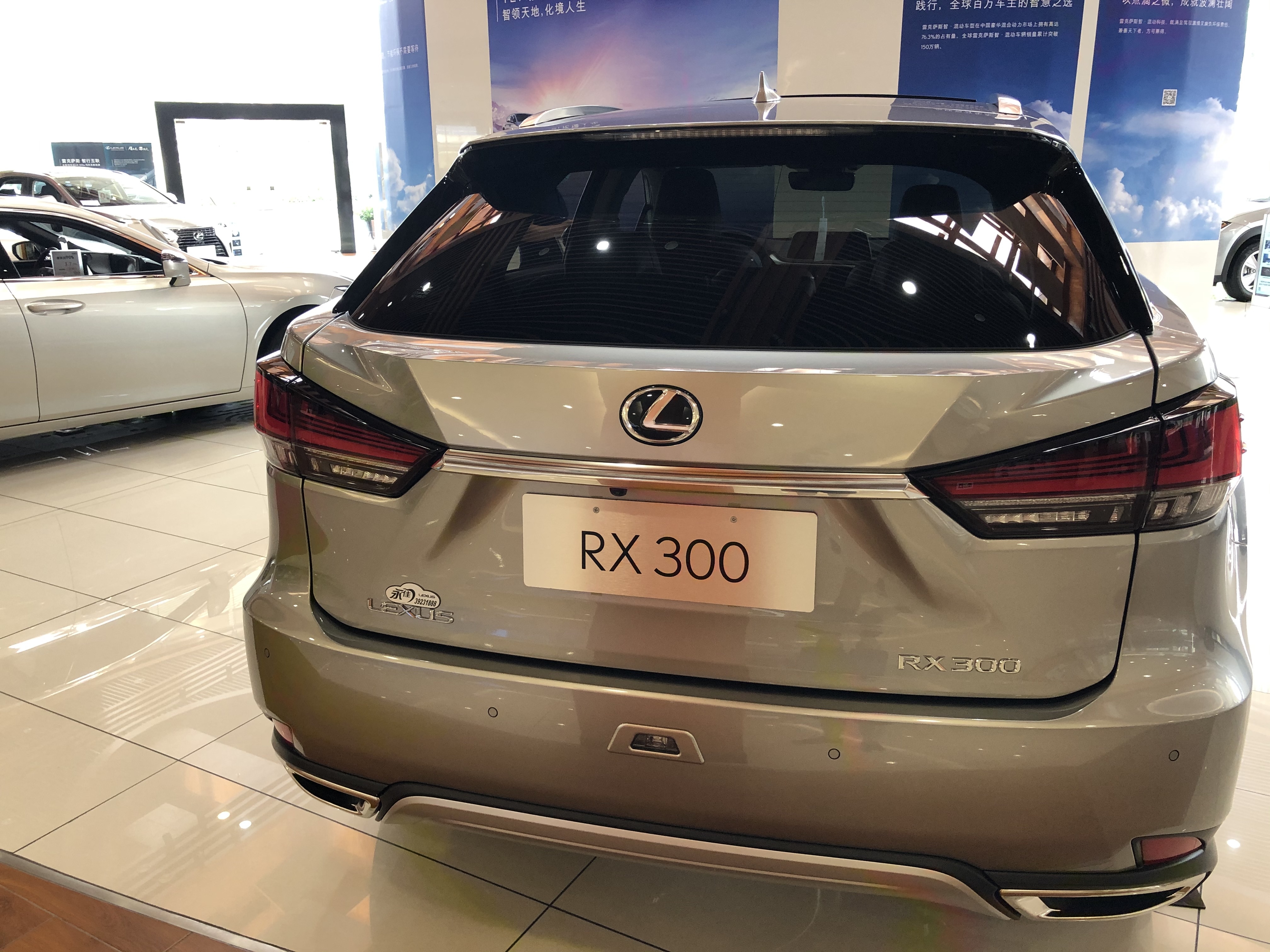 雷克萨斯rx换代时间表,2022雷克萨斯rx大改款 抢先看2020款雷克萨斯 rx300四驱值得吗 反正50万我不