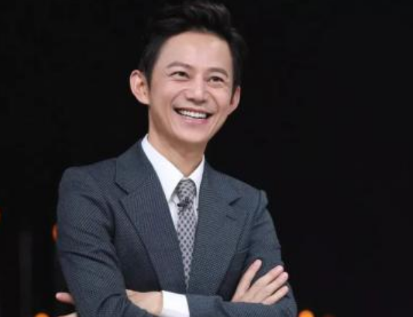 最受欢迎的4位娱乐男主持,前两位无人不知,你最佩服哪