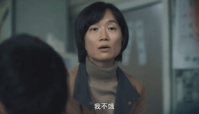 文康泰一贯认为是哥哥喜欢吃炒码面,但真正原因是他喜欢,妈妈才会带