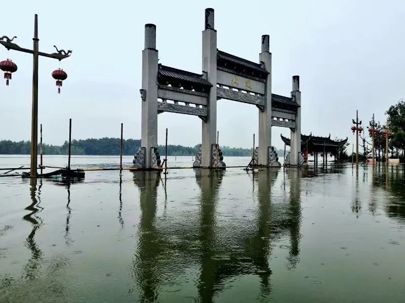 实拍铜陵千年古镇水灾现场,曾是静谧清净的小上海,适合写生与人像特写