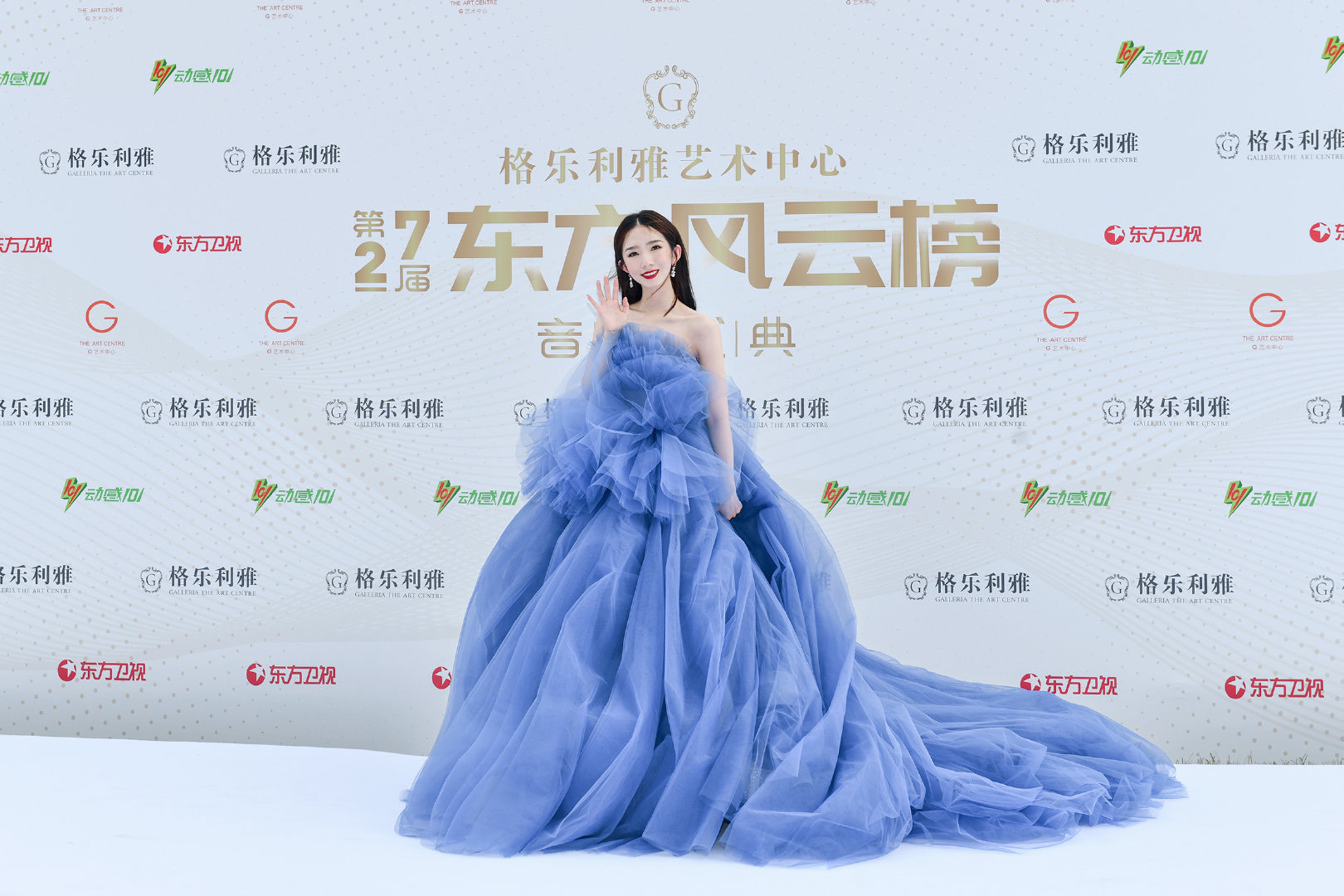 孟美岐,吴宣仪,杨超越,程潇