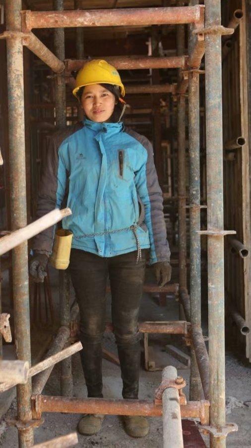 大悟的妇女在建筑工地上怎样生活?