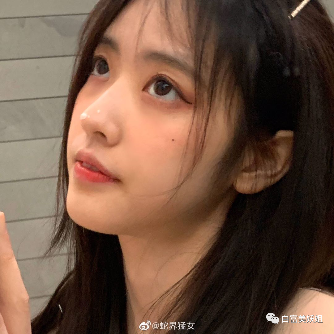 抖音公认比半藏森林还茶的学霸美女翻车!网曝素人还学历造假