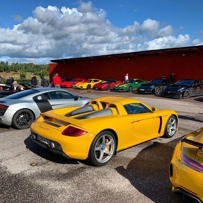 保时捷 carrera gt,一台经典超跑