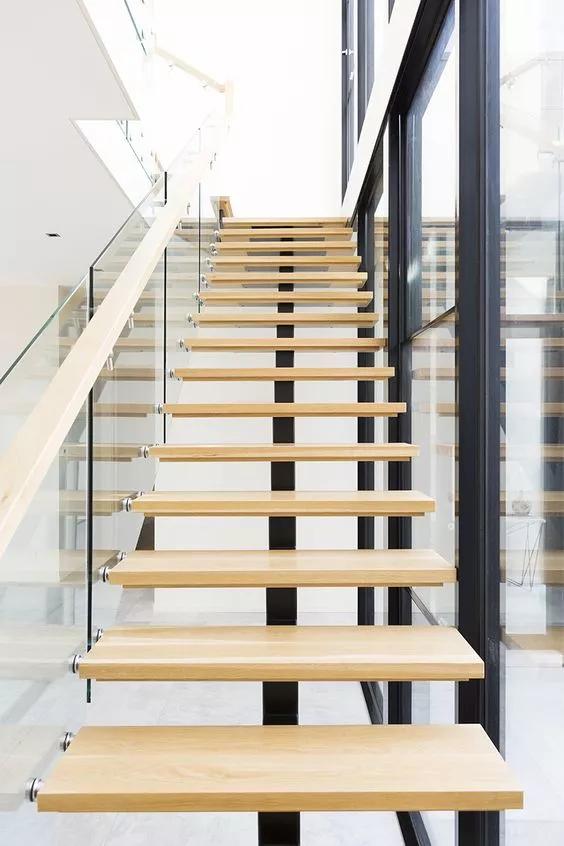 楼梯设计:从尺寸到材质一次性讲全