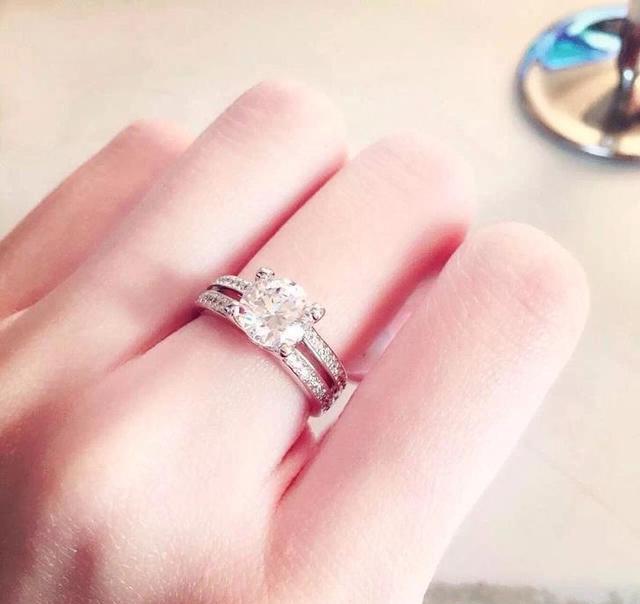 求婚适合用什么戒指,求婚戒指应该戴在哪个手指