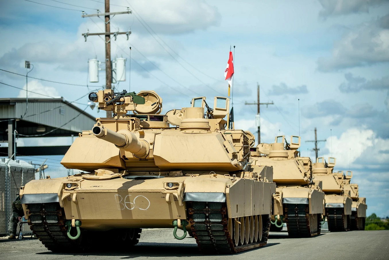 美国陆军接收最新型主战坦克,美军中士:更致命,更具攻击性,各方面都更