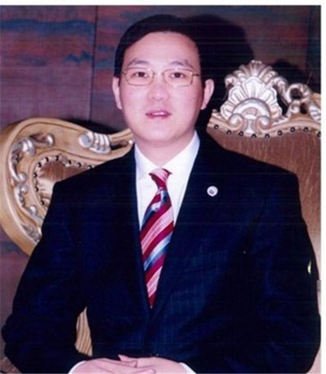 密春雷,央视,董卿,览海集团