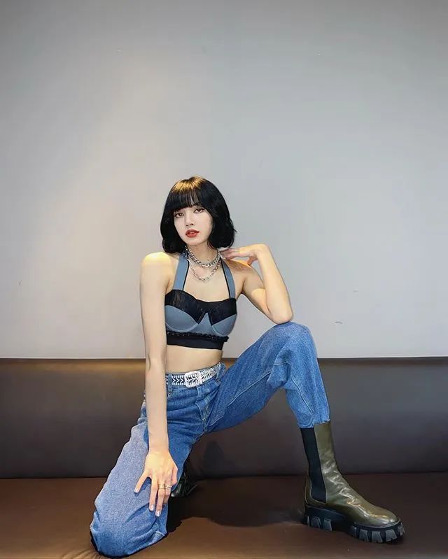 明星美照:lisa.回眸一笑百媚生