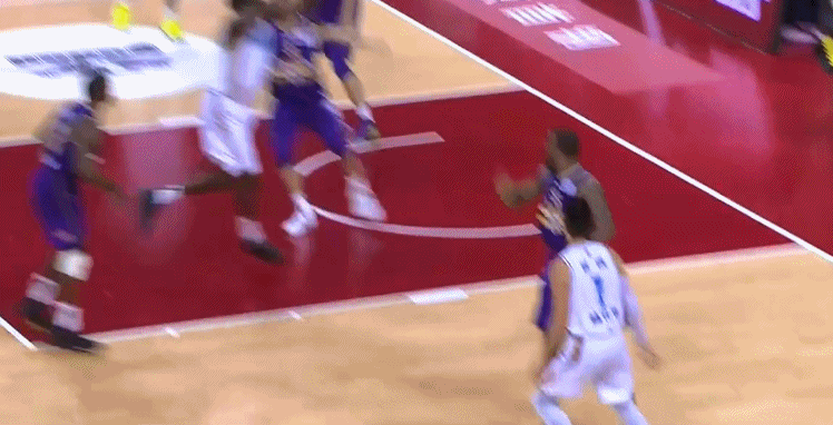 裁判把北京两队吹懵了,孙悦马布里感觉