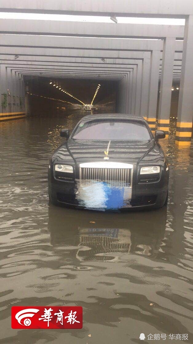 暴雨中被水淹的劳斯莱斯维修费260万保险公司至今未定损维修