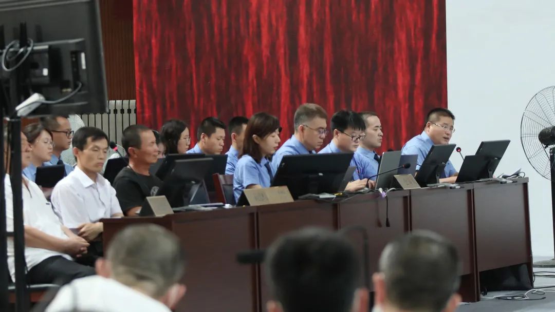 盘踞通辽20年二光三光等36人涉黑案庭审视频曝光