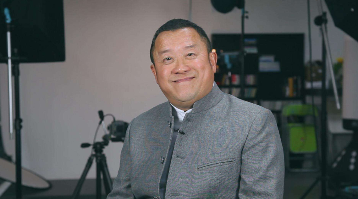 曾志伟隐形的另一半手握经济大权生下儿子后近10年才结婚
