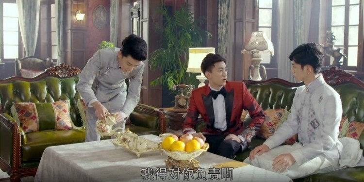 这明明是一部谍战片,画面却污得不忍直视!