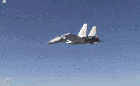 近距空战格斗会吃亏么