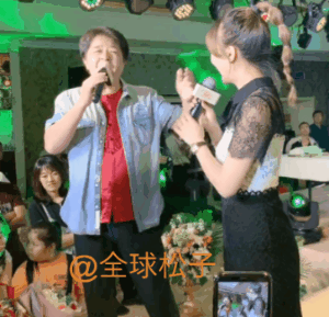 毕福剑现身商演，观众尖叫鼓掌气氛热烈！