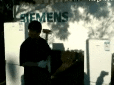 罗永浩两年还债4个亿，我十分想看《真还传》