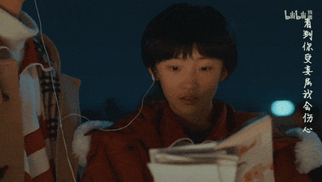 周依然不正是风犬少年的天空中大力娇想成为的那种女生吗