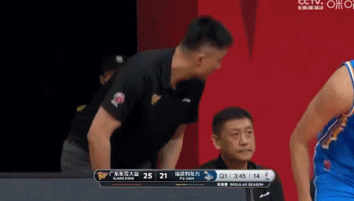 胡椒仔超级高水平!杜锋指着阿日鼻子骂傻逼!