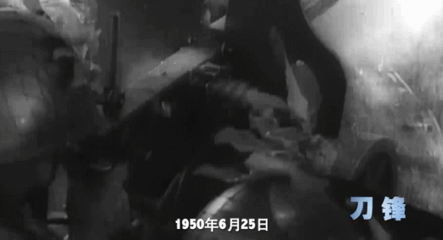 滑动查看更多《刀锋》总宣传片点击边框调出视频工具条总简介担负