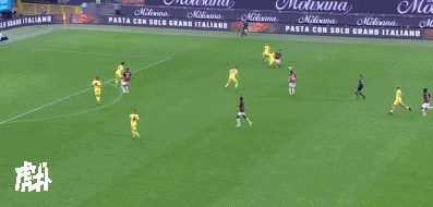 gif丨伊布失点 补时绝平 米兰连扳两球2-2维罗纳