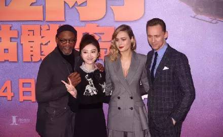 景甜不只比白人还白,她最近的穿搭帮她洗白不