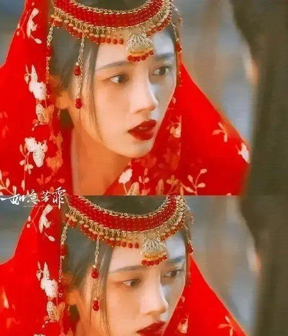 鞠婧祎红衣造型撞衫东宫小枫差别一目了然