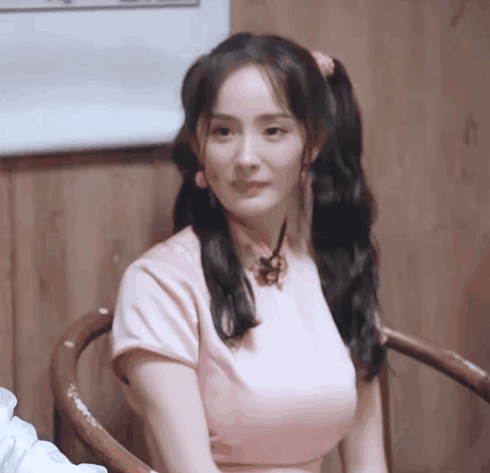 杨幂只是穿了一件衣服,一天之内就从85废物变85一姐