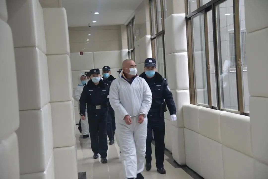 贵定县张震等16人涉黑案件二审判了!最高获刑22年!