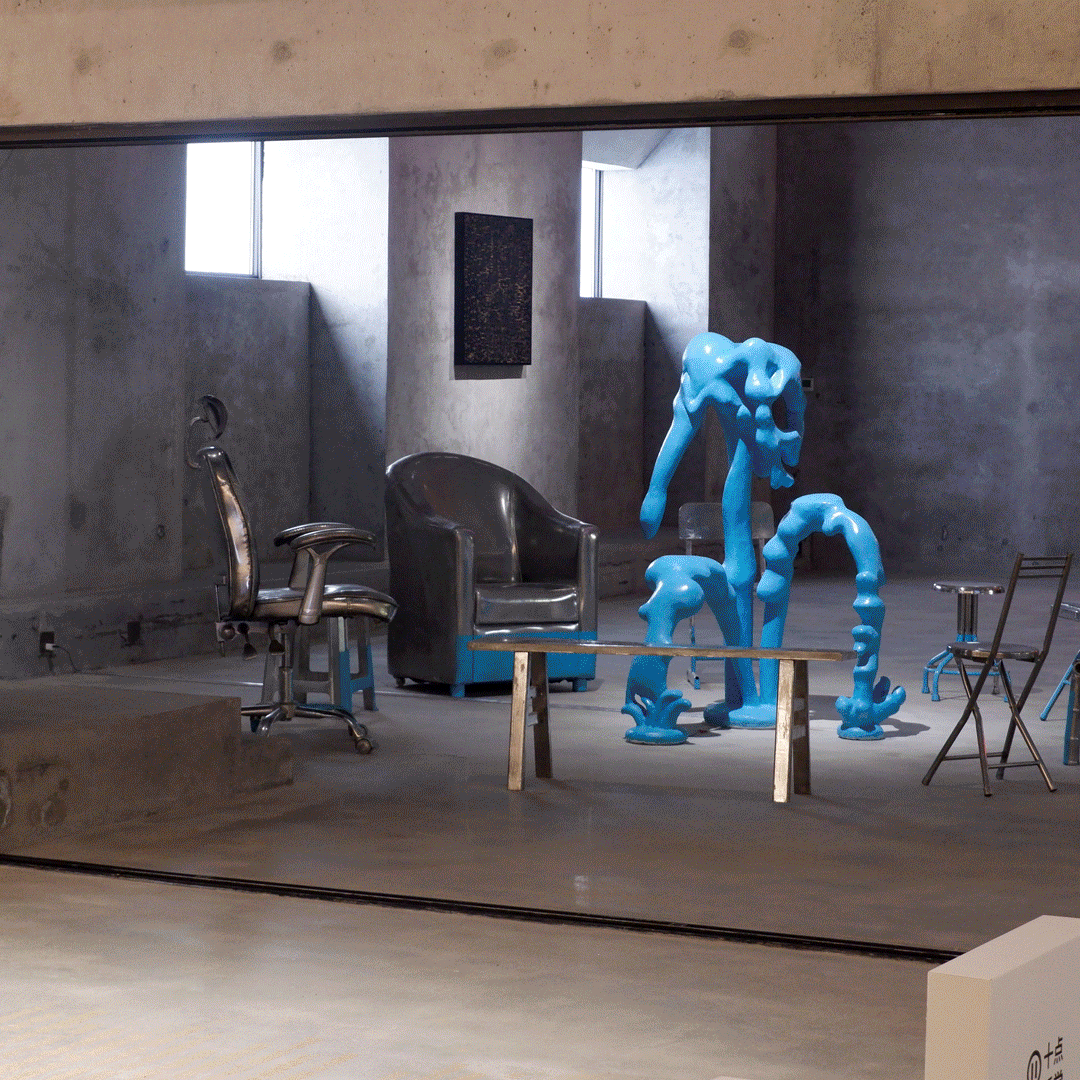 一场发生在荒凉月球表面的当代艺术展览