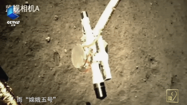 不仅深入月球地下,钻取月岩,还要在月球表面,获取月壤.
