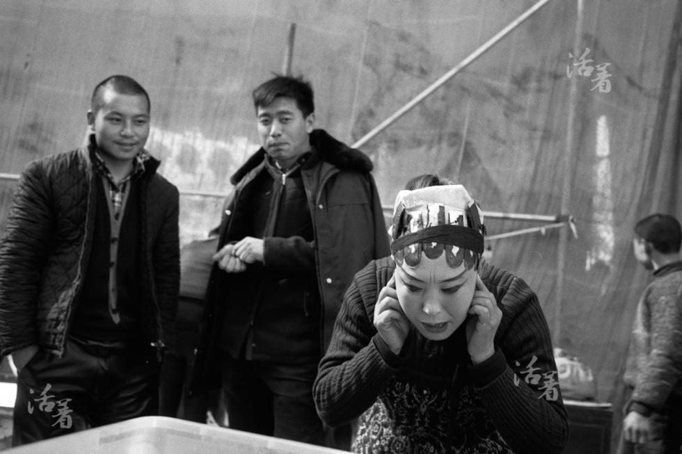 活着：濒临消失的高原道情