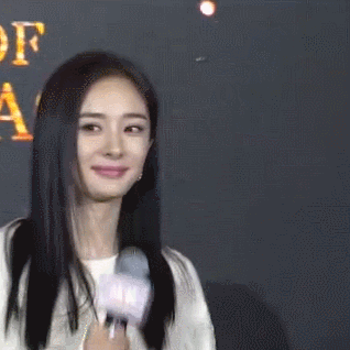 杨幂生图颜值依然在线