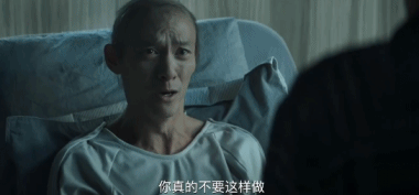 既然被电影选中,就用最朴素的方式去反哺:就像他当初不想拍戏影响学业