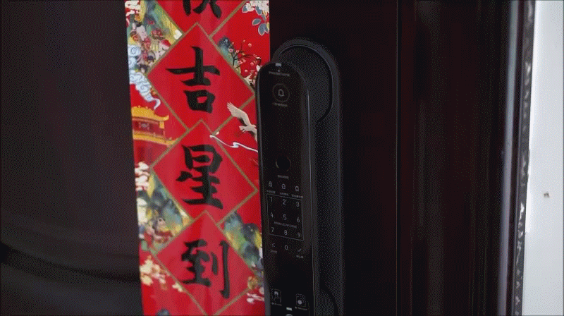 团提供产品的同时还是要吐槽一下,d100除了常用的指纹和密码开锁以外