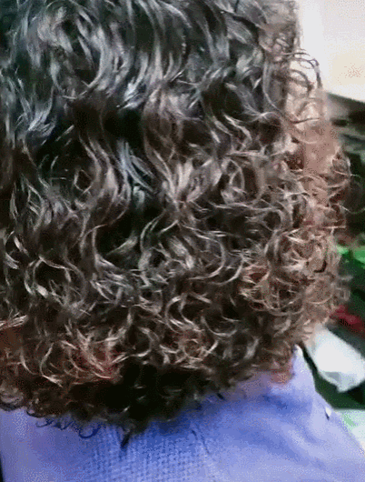 你妈过年烫头了吗给妈妈们推荐三款发型时髦减龄又有女人味