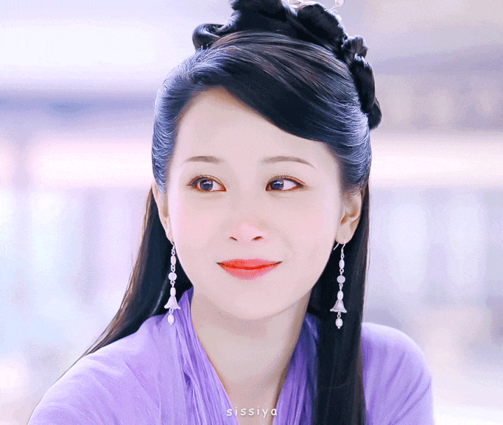 赵丽颖的紫衣玉无心,杨紫的紫衣白夭夭,谁的紫衣扮相惊艳了你?