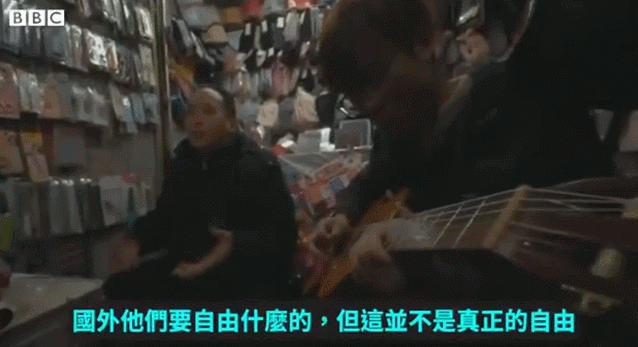 武汉人口出逃_武汉地铁出人口图片