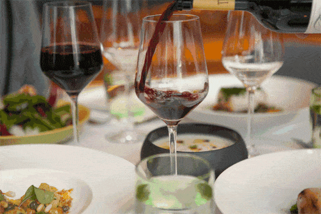 春节酒局多,葡萄酒倒酒礼仪一定要知道!