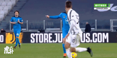 焦西带球突破被德米拉尔放倒,裁判观看var后判给斯佩齐亚一粒点球