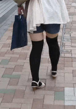 为什么日本有些女孩走路总是看起来像内急?
