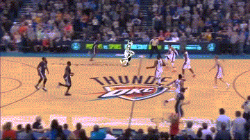 赛后谈到压哨绝杀,利拉德说: