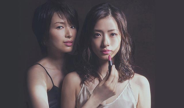 日本描写家庭主妇出轨的电视剧《昼颜》剧照