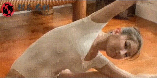 搞笑gif段子:这是安装软件的正确方式?