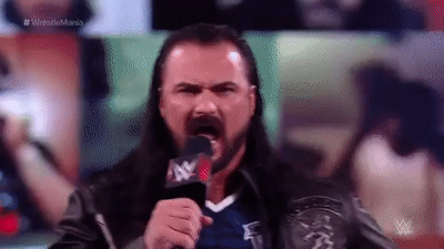 击败阿里取得了比赛的胜利 两人的狂热之战已然剑拔弩张 wwe冠军挑战