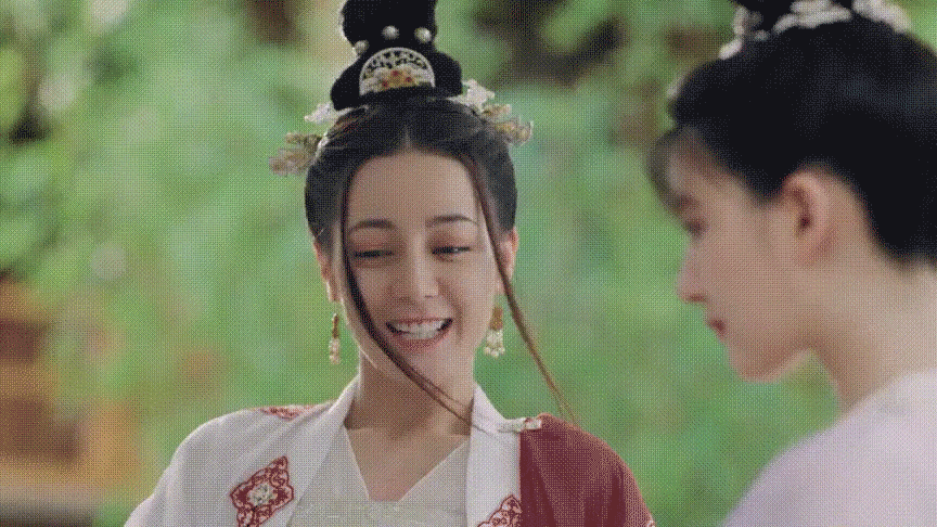 迪丽热巴古装又翻车美女为什么不适合古装脸