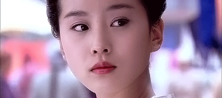 眼睛不仅需要漂亮的眼型,也需要灵动,充满生命力的眼神,一个明亮,清澈